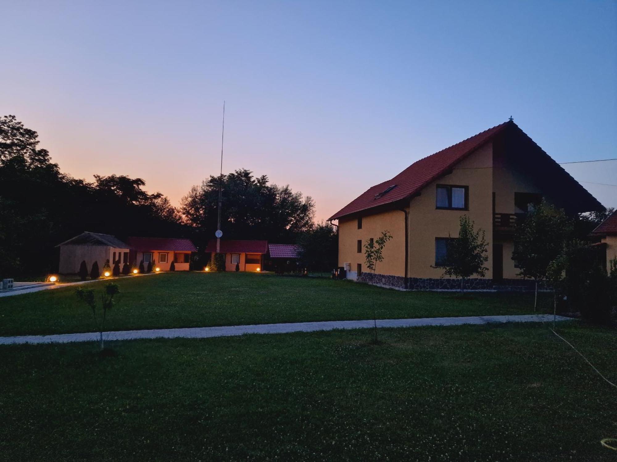 Casa Maya Sasciori Luaran gambar